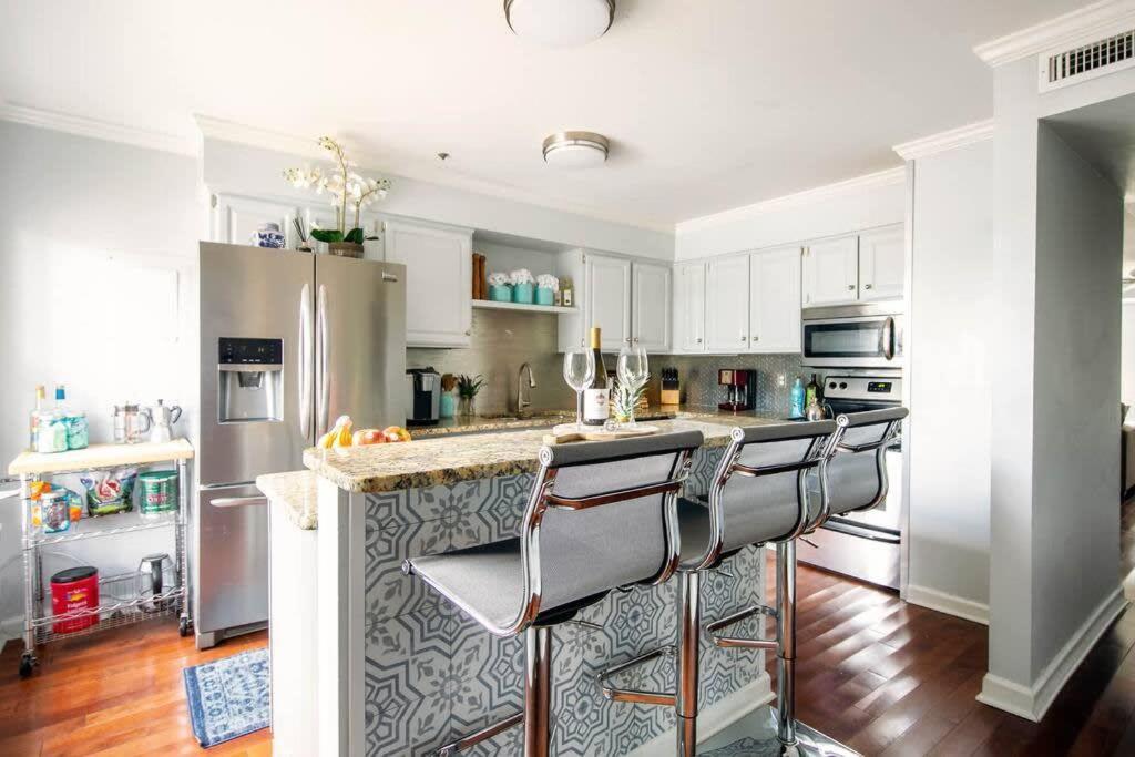Walk To Broadway Charming Modern Historic Townhome Nashville Exterior photo
